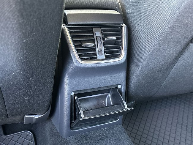 20701222.jpg