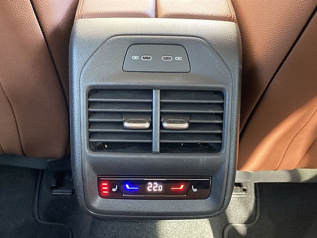 20199879.jpg