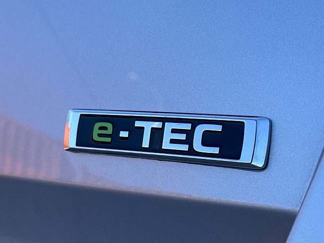 20199892.jpg