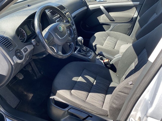 20199893.jpg