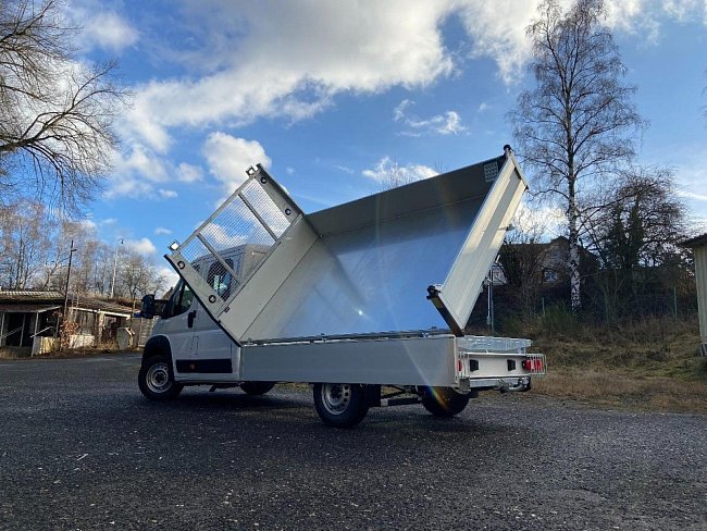 20197828.jpg