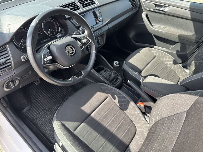 20198330.jpg