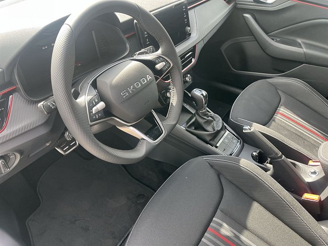 20198588.jpg