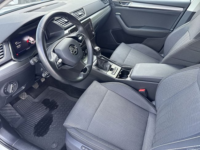 20198880.jpg