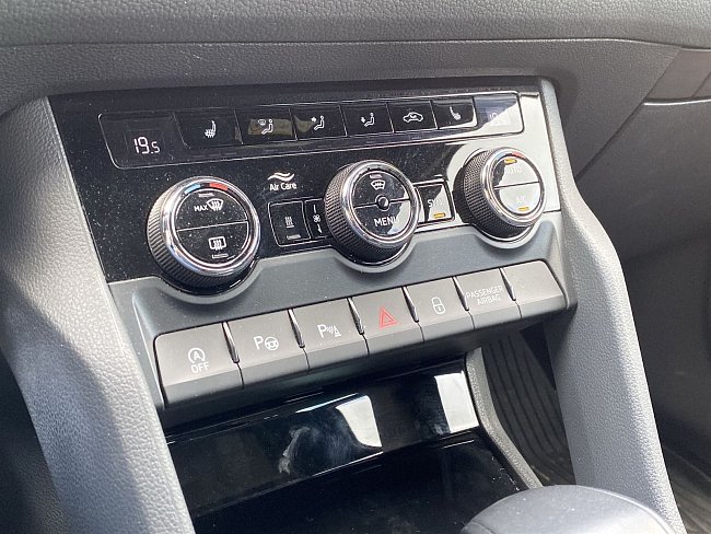 20198880.jpg