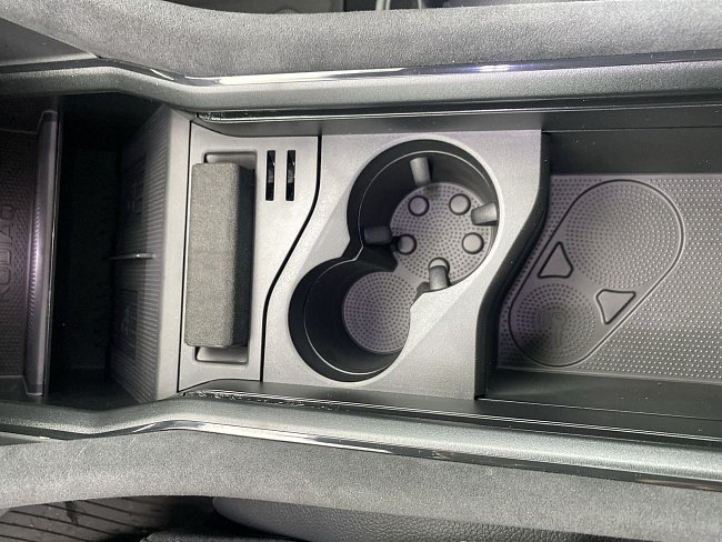 20198893.jpg