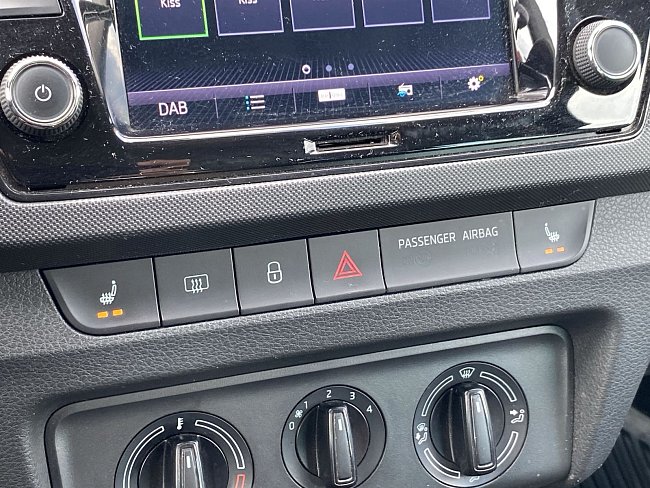 20198880.jpg