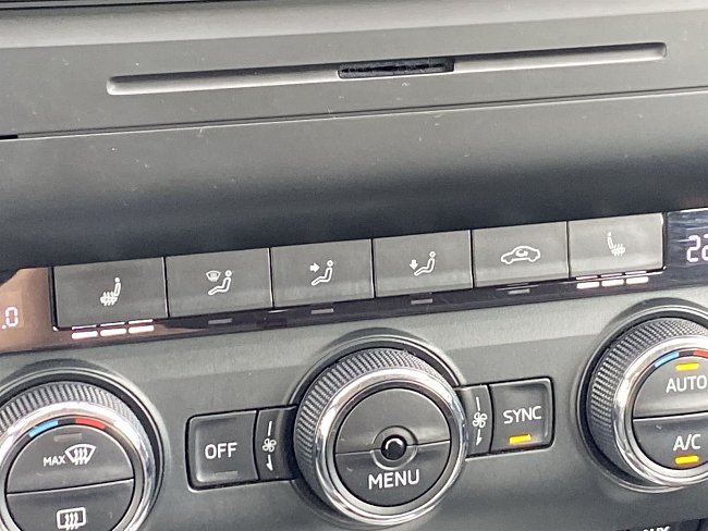 20198872.jpg