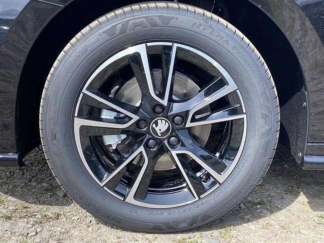 20198889.jpg