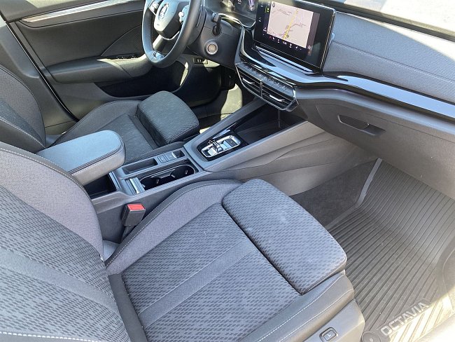 20198730.jpg