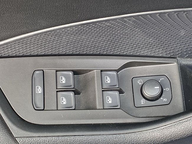 20198733.jpg