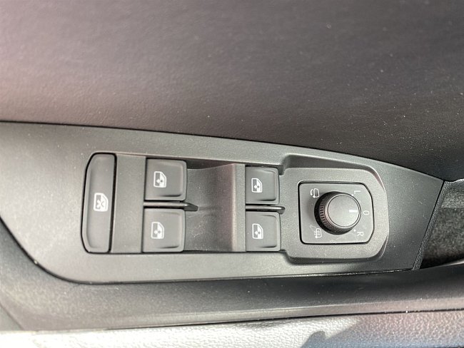 20199053.jpg