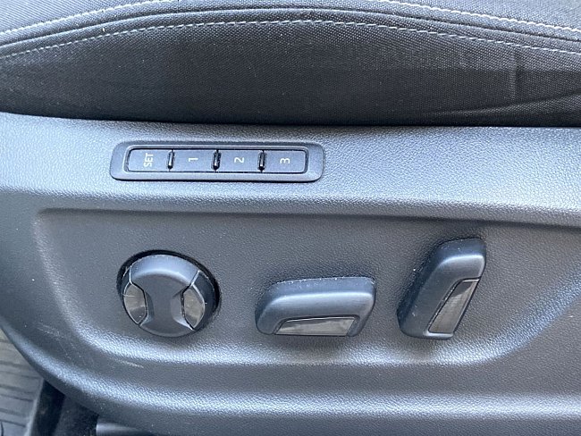 20198963.jpg