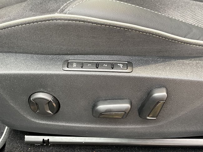 20198951.jpg