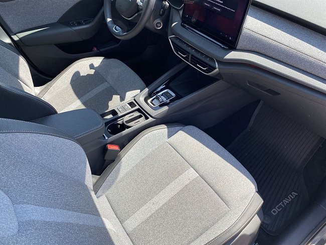 20198998.jpg