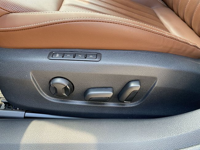 20199033.jpg