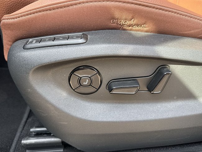 20199033.jpg
