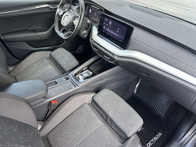 20198990.jpg