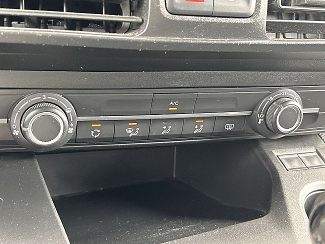 20199348.jpg
