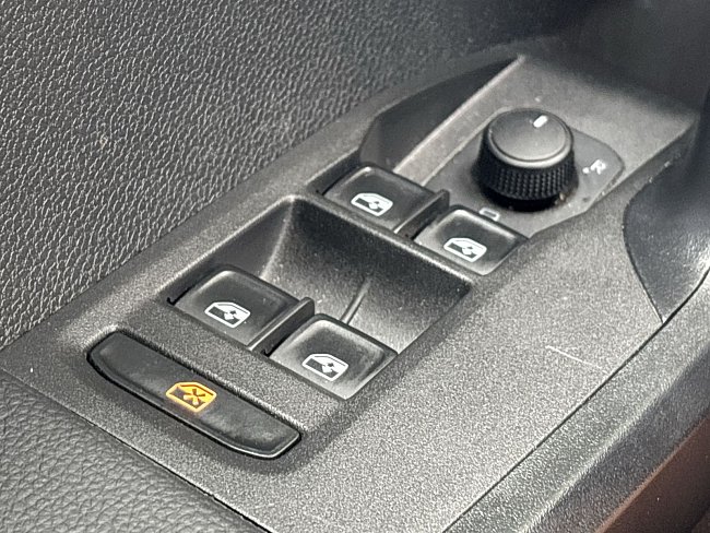 20199300.jpg
