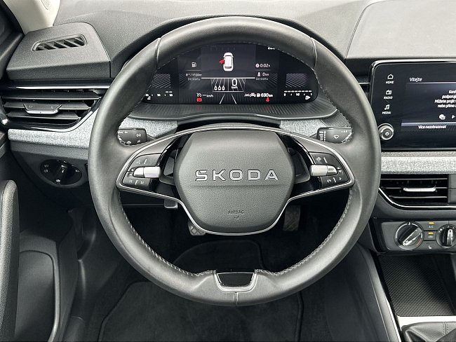 20195572.jpg