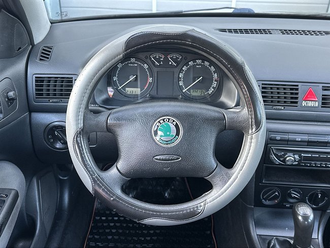 20195440.jpg