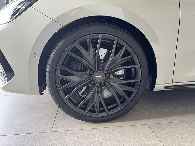 20195759.jpg