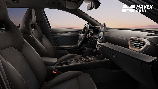 formentor-KMPC3T25-9K9K-porsche_int_lat.jpg