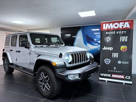 Jeep Wrangler Unlimited 2.0T 272k AT8 Sahara MY24 *o628* - havex.cz