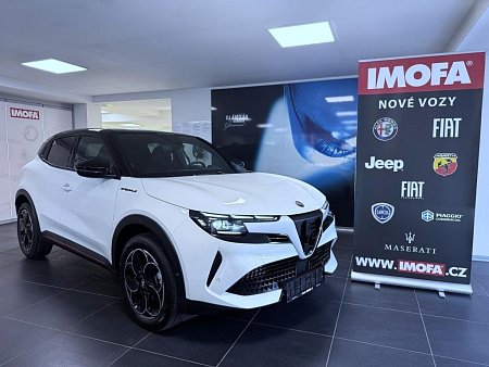 Alfa Romeo Junior  Ibrida Speciale 1.2 Turbo Hybrid 145k *998* - havex.cz