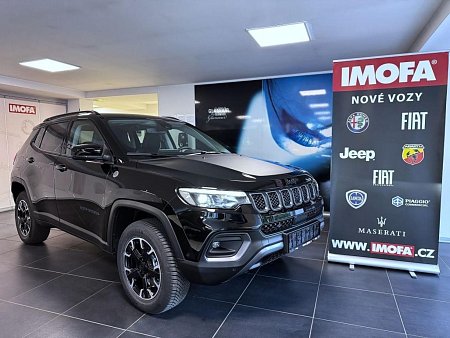 Jeep Compass 1.3T 240k AT 4xe eAWD PHEV Trailhawk *659* e - havex.cz