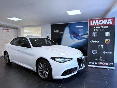 Alfa Romeo Giulia 2.2 JTDm 210k AT8 ZF Q4 4x4 Sprint (VELOCE PACK) - havex.cz