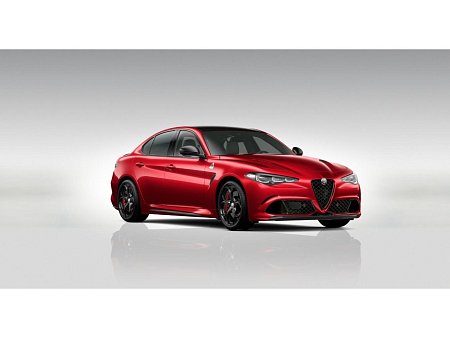 Alfa Romeo Giulia 2.9 V6 BiTurbo 520k QV Carbon Edition III *310* - havex.cz