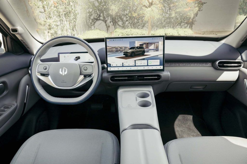 leapmotor-b03x-interior-17